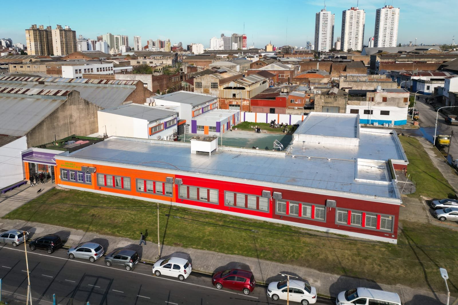 Avellaneda | Ferraresi inauguró obras en tres escuelas locales