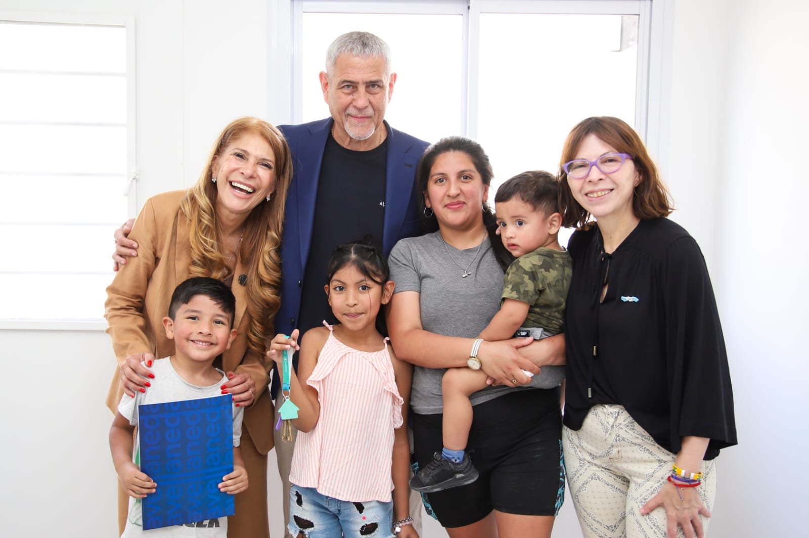 Avellaneda | Ferraresi y Batakis entregaron viviendas en Isla Maciel