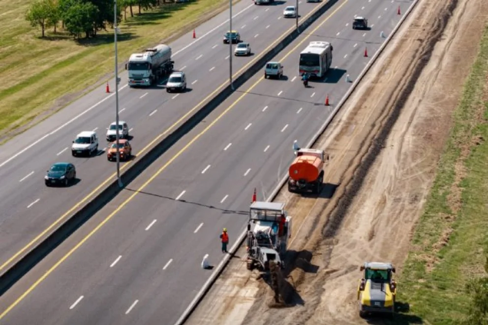 Avanza la obra del cuarto carril para la Autopista Buenos Aires - La Plata: los detalles