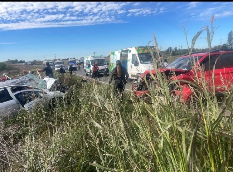 Una mujer falleció tras un siniestro vial en el cruce de rutas 5 y 51