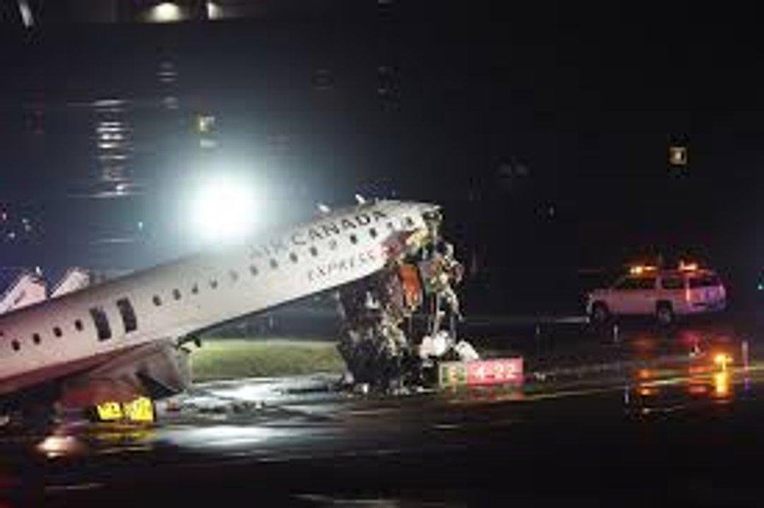 Se conocieron los audios previos al accidente aereo en Nueva York