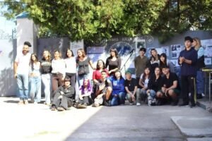 Emotivo homenaje a dos detenidos-desaparecidos, en el “Tomás Espora” de Temperley