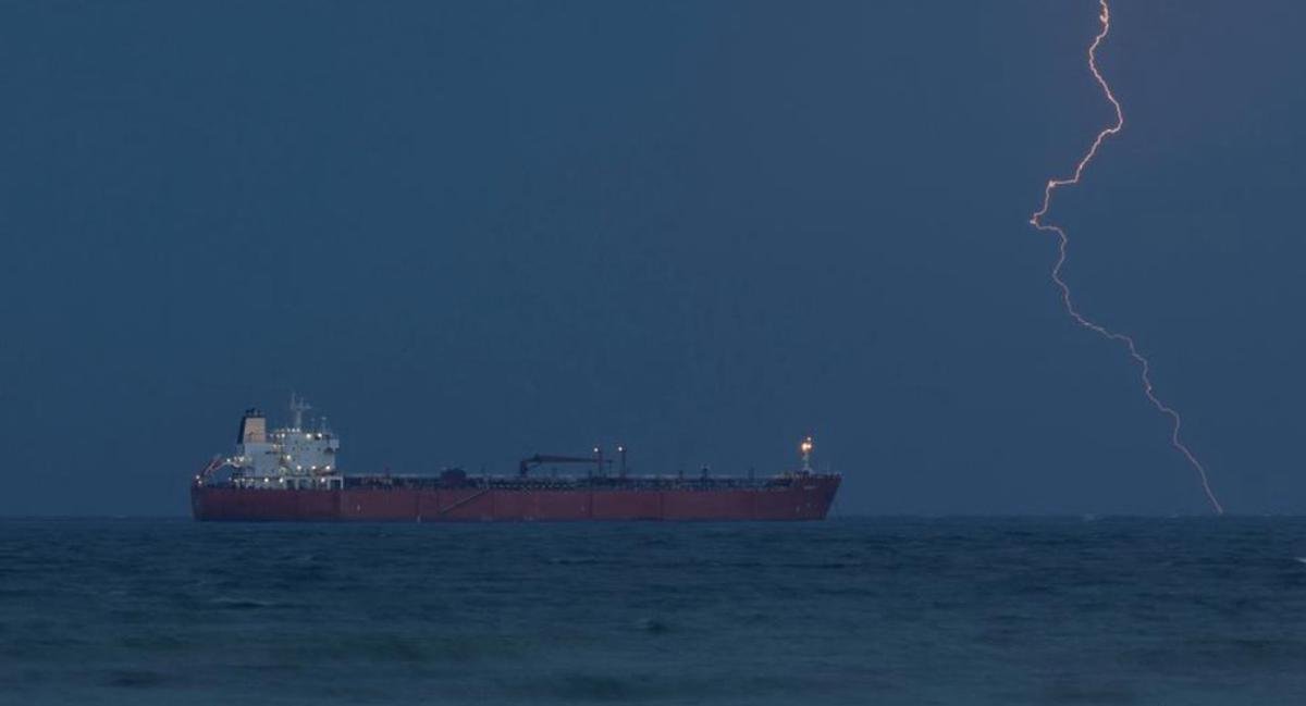 Irán mantiene bloqueo en Ormuz pese a amenazas de Trump