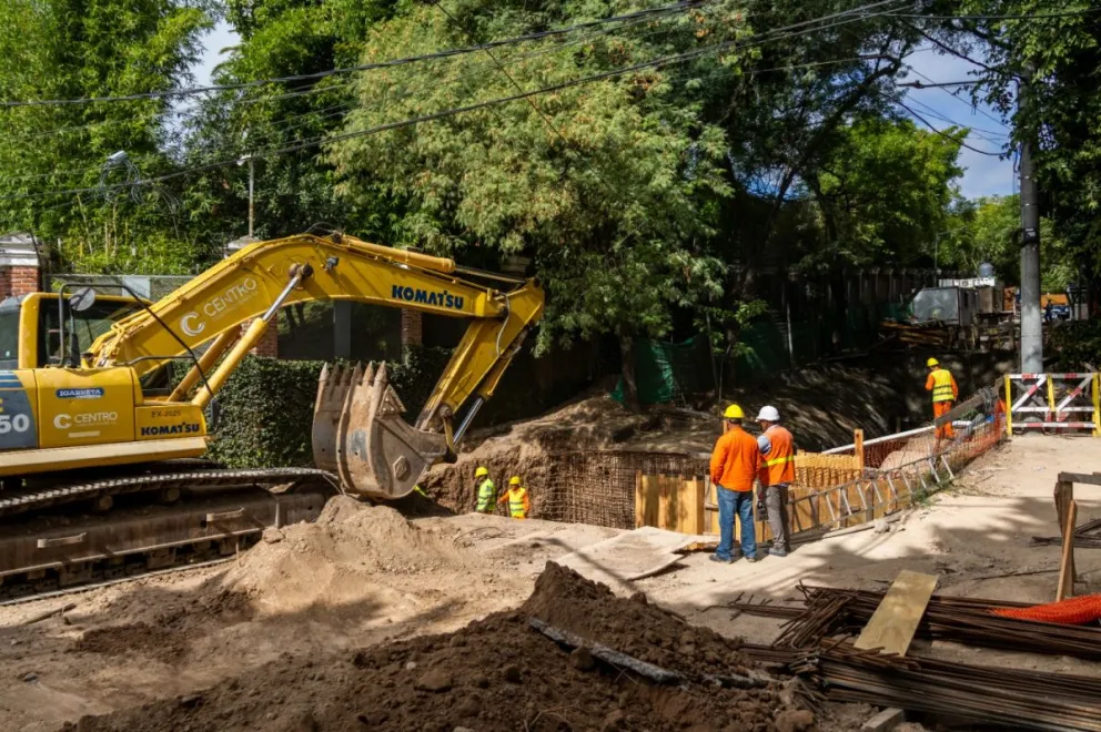Avanzan los trabajos del Aliviador Alto Perú para evitar inundaciones en San Isidro