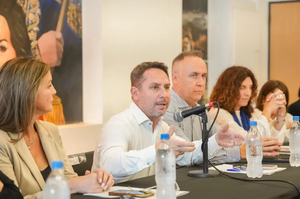 Descalzo encabezó la jornada de “Camino al Empleo en tu Escuela”