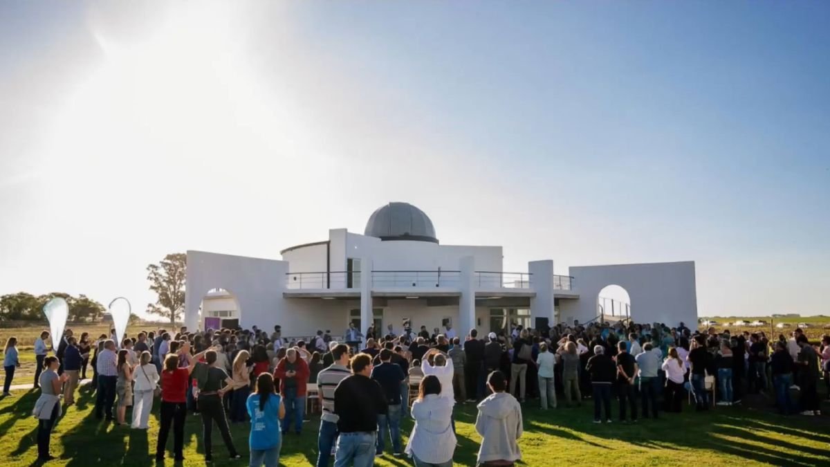 Inauguran un observatorio astronómico público y educativo en la vecina ciudad de Alberti