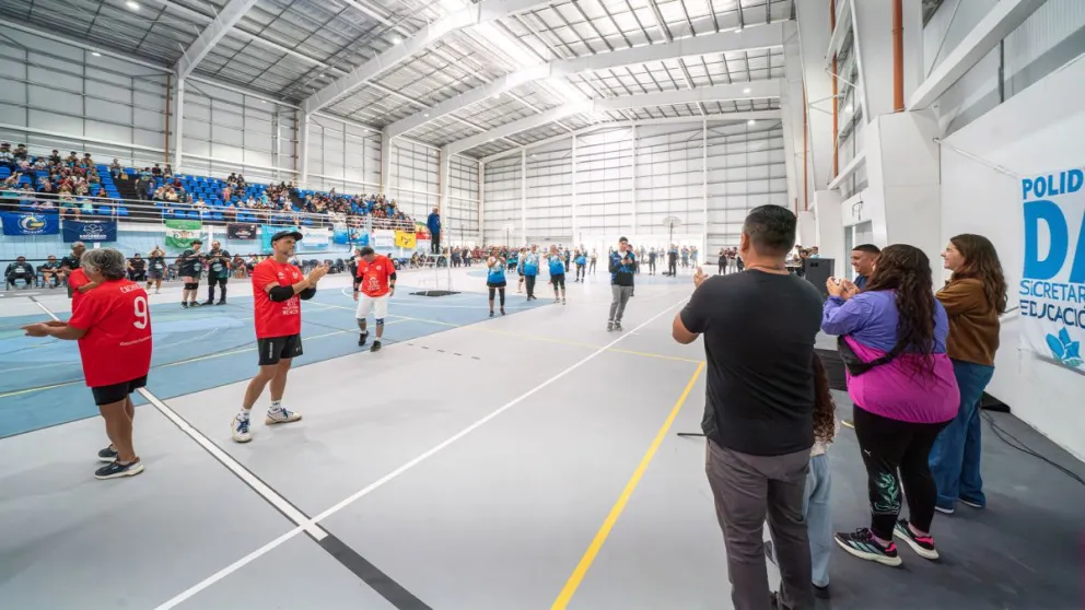 Mariel Fernández encabezó el lanzamiento de las Ligas Municipales de Moreno