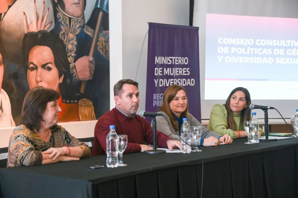 Descalzo encabezó la apertura del Consejo Consultivo en Ituzaingó