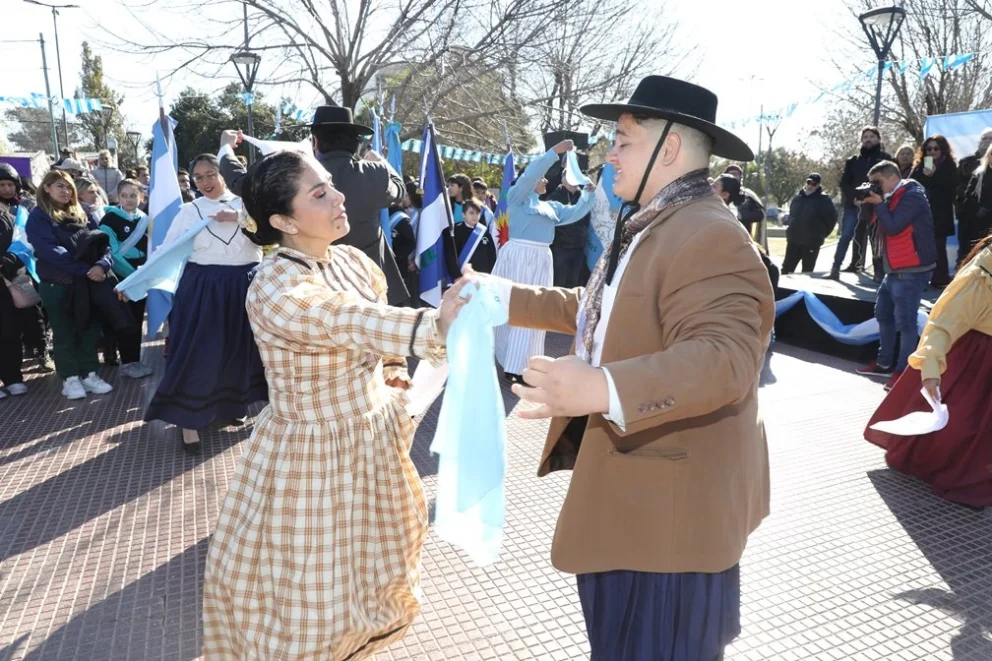 Fin de semana de festejos por el Día de la Patria en Zona Oeste
