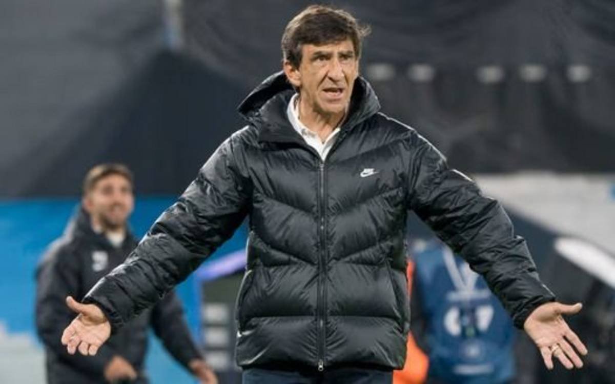Racing busca nuevo DT tras la salida de Costas: los candidatos suenan