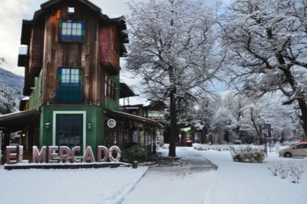 Turismo en Villa La Angostura: conocé El Mercado, alojamiento, entretenimiento y calidez patagónica