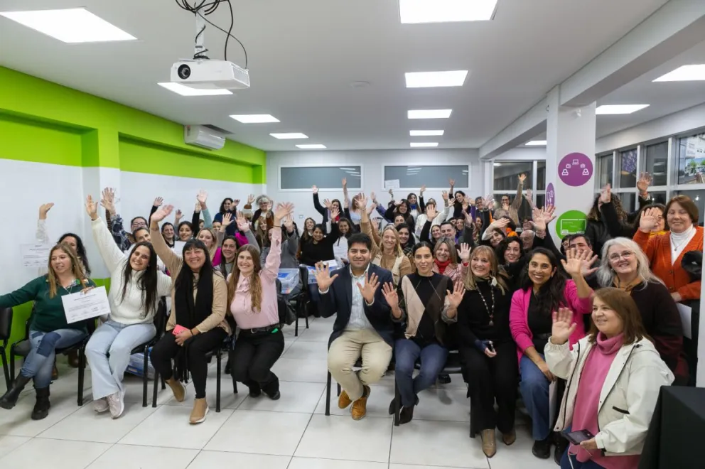 Más de 80 docentes de Vicente López finalizaron una capacitación en educación STEM