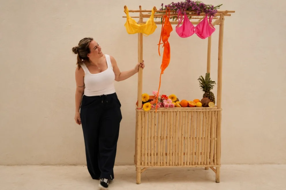 Amaringa cumple 10 años y lanza RADIANTE, su décima colección de bikinis que promete ser viral