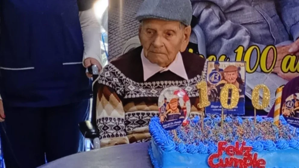 En Castelar, Leoncio cumplió 100 años y los festejó rodeado de afecto, historias y una vitalidad que sorprende
